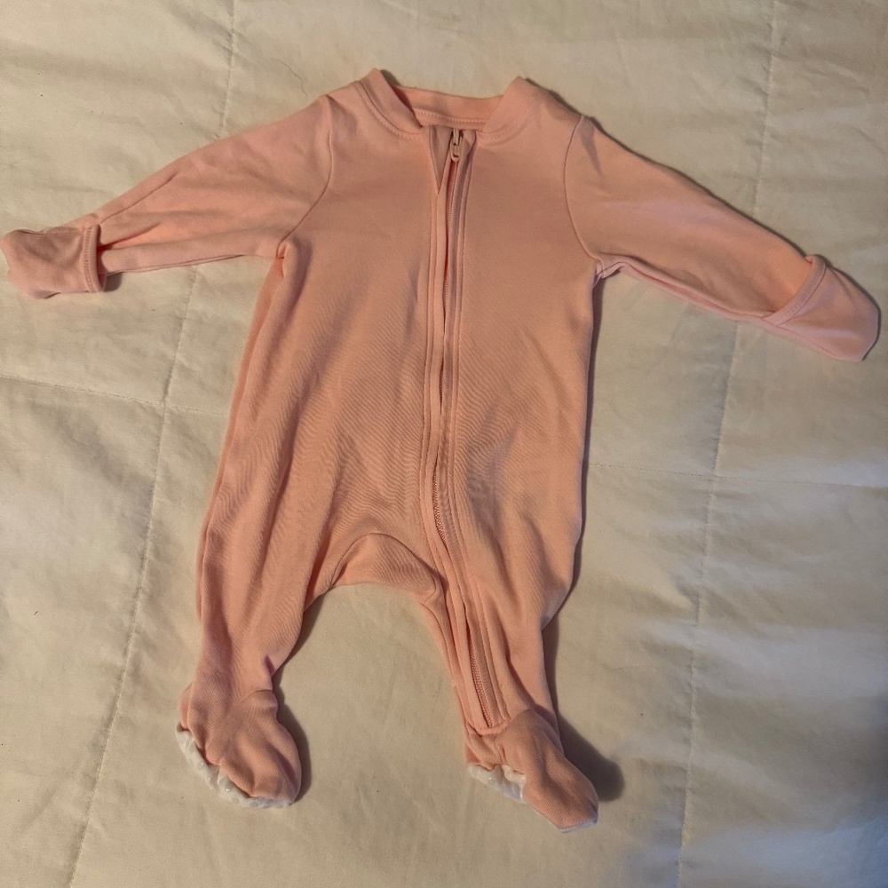 Pink soft stretch onesie for preemie
